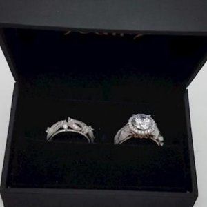 Jeulia Classic Round Cut Sterling Silver Ring Set Size 5